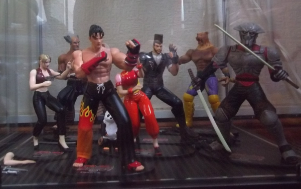 Figures based on the video game Tekken 3.